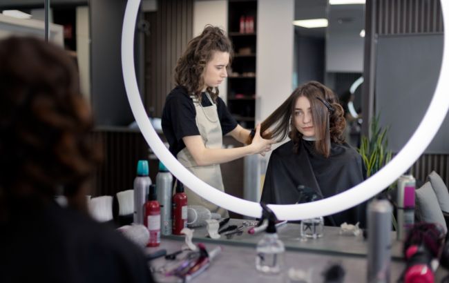 Компенсація за послуги в салоні краси - що робити, якщо вам пошкодили волосся чи шкіру 1