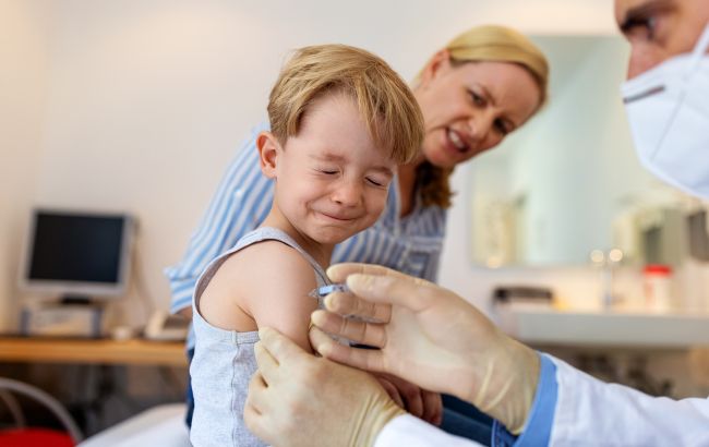 Дітей без щеплень можуть не допускати до школи у період погіршення епідемічної ситуації - що говорять у МОЗ 1
