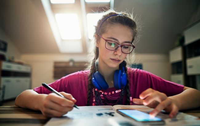 Додаток Мрія запускає внутрішню валюту школярів з 1 жовтня - як заробити мрійки, Федоров 1