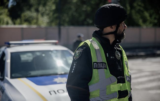 Макдональдз у Черкасах захопив чоловік зі зброєю 1