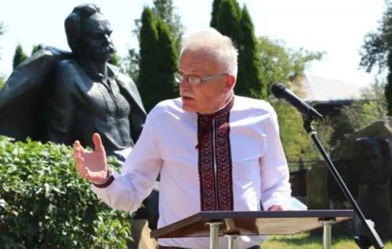 Помер правнук Івана Франка Петро Галущак — двоє його дітей нині воюють на фронті — новини України 1