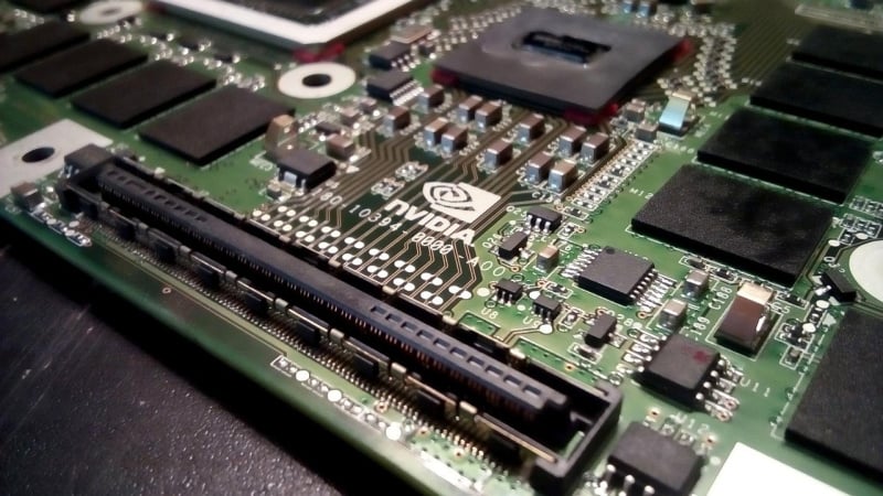 США почали видавати ліцензії Nvidia на експорт H20-чипів до Китаю 1