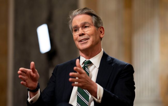 Трамп на зустрічі з Путіним порушить питання санкцій, заявив Бессент 1