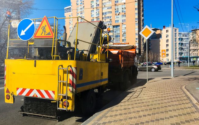 У Києві на вулиці Євгена Маланюка обмежать рух з 6 до 20 серпня через ремонт дороги, схема 1