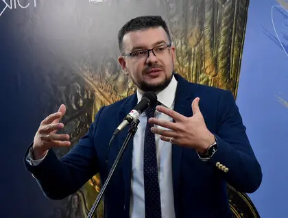 Виставка «Хто як Бог?» - як образ Архангела Михаїла формував українську історію - фото 3