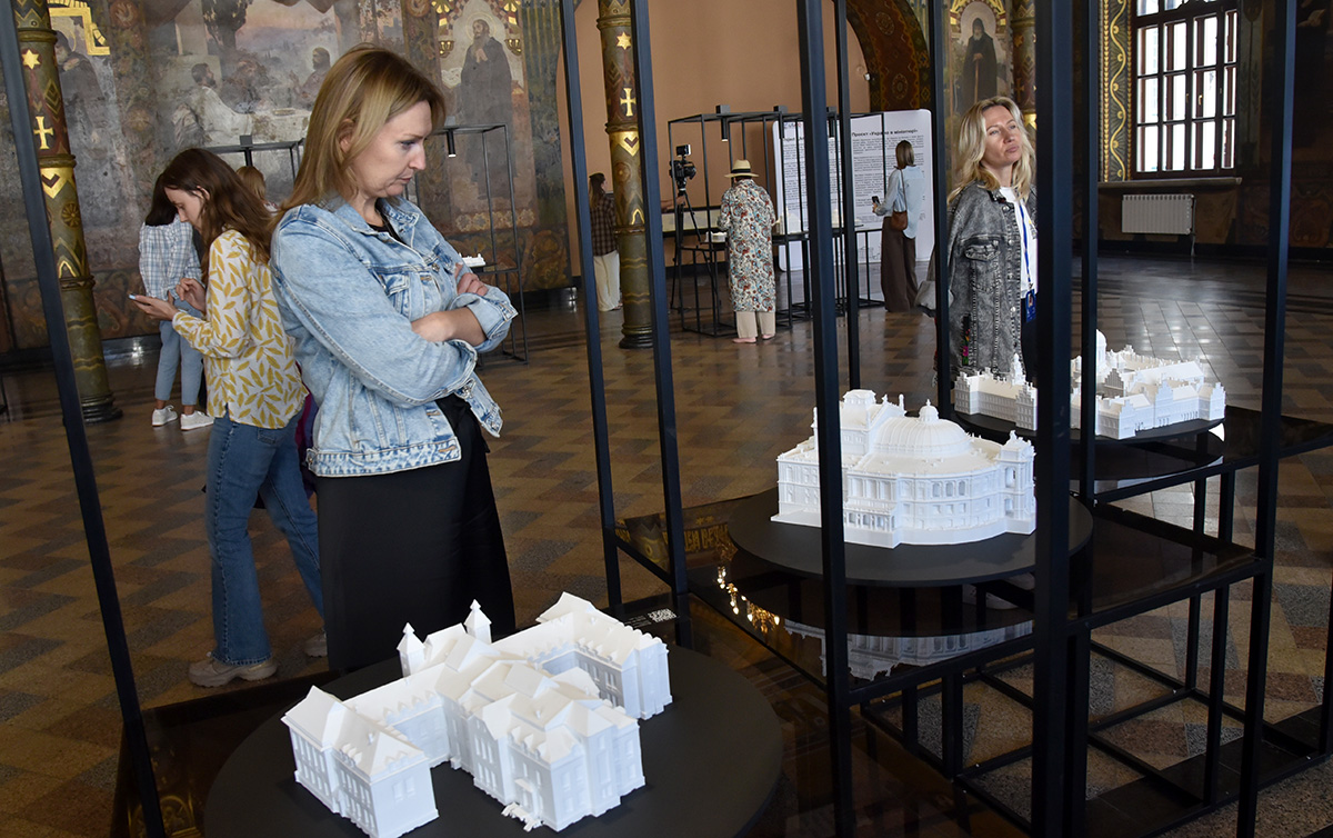 Виставка «Україна в мініатюрі» - у Лаврі представили 3D-моделі культурної спадщини України - фото 25