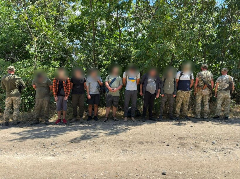Виїзд чоловіків з України - ухилянтів затримали під Молдовою 2