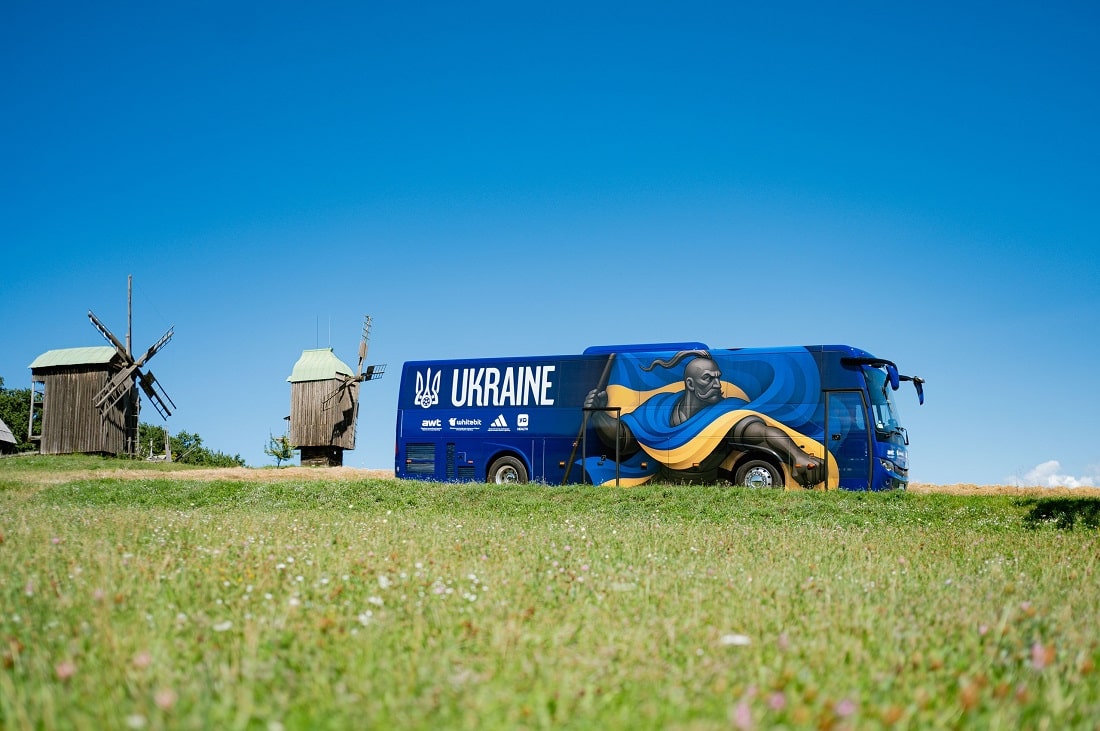 Збірна України перед стартом ЧС 2026 отримала унікальний автобус, фото та відео 2