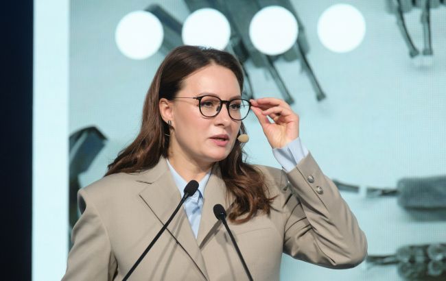 Жінкам депутаткам дозволили їздити за кордон 1