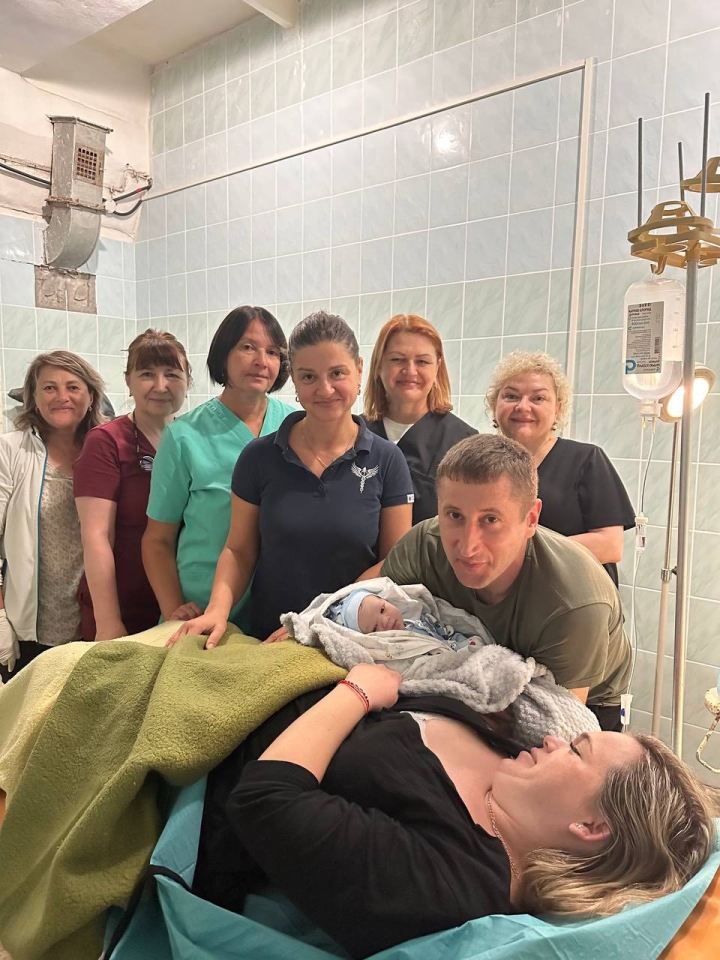 Атака на Україну 3 вересня - у бомбосховищі Калуша народилось двоє немовлят 5