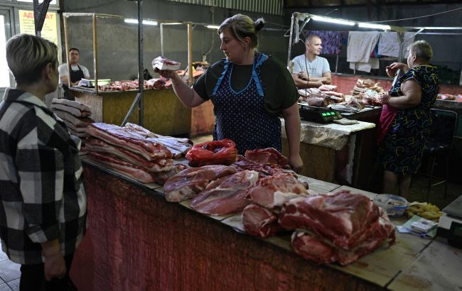 Ціни на свинину, курятину і яловичину в Україні можуть зрости до кінця 2025 року - чому дорожчає м'ясо 1