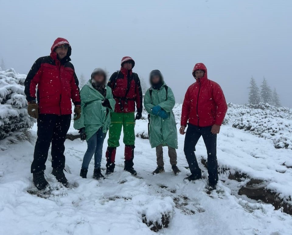 ДСНС врятувала у Карпатах туристку із сином 2