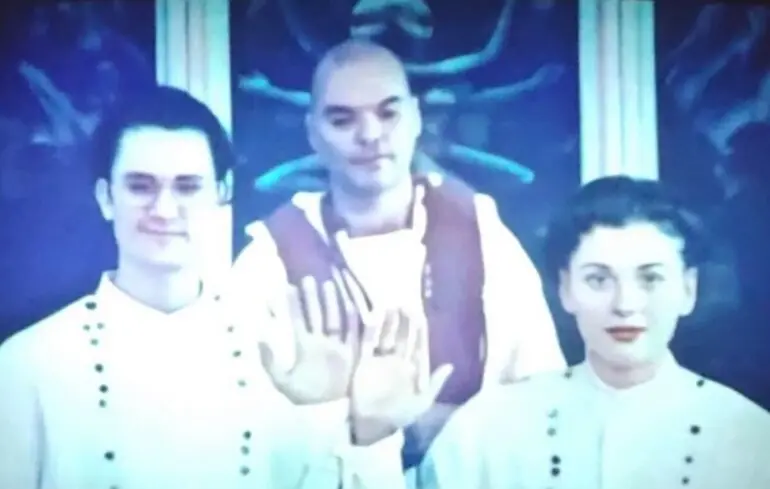 Фільм жахів Разом відредагували за допомогою ШІ у Китаї - гей-пару перетворили на гетеросексуальну - новини культури 1