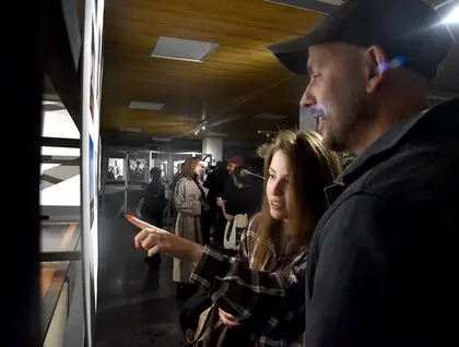 Фотовиставка «Калібр 120х35 мм» - бійці «Азову» показали фронтове життя у фотографіях - фото 6