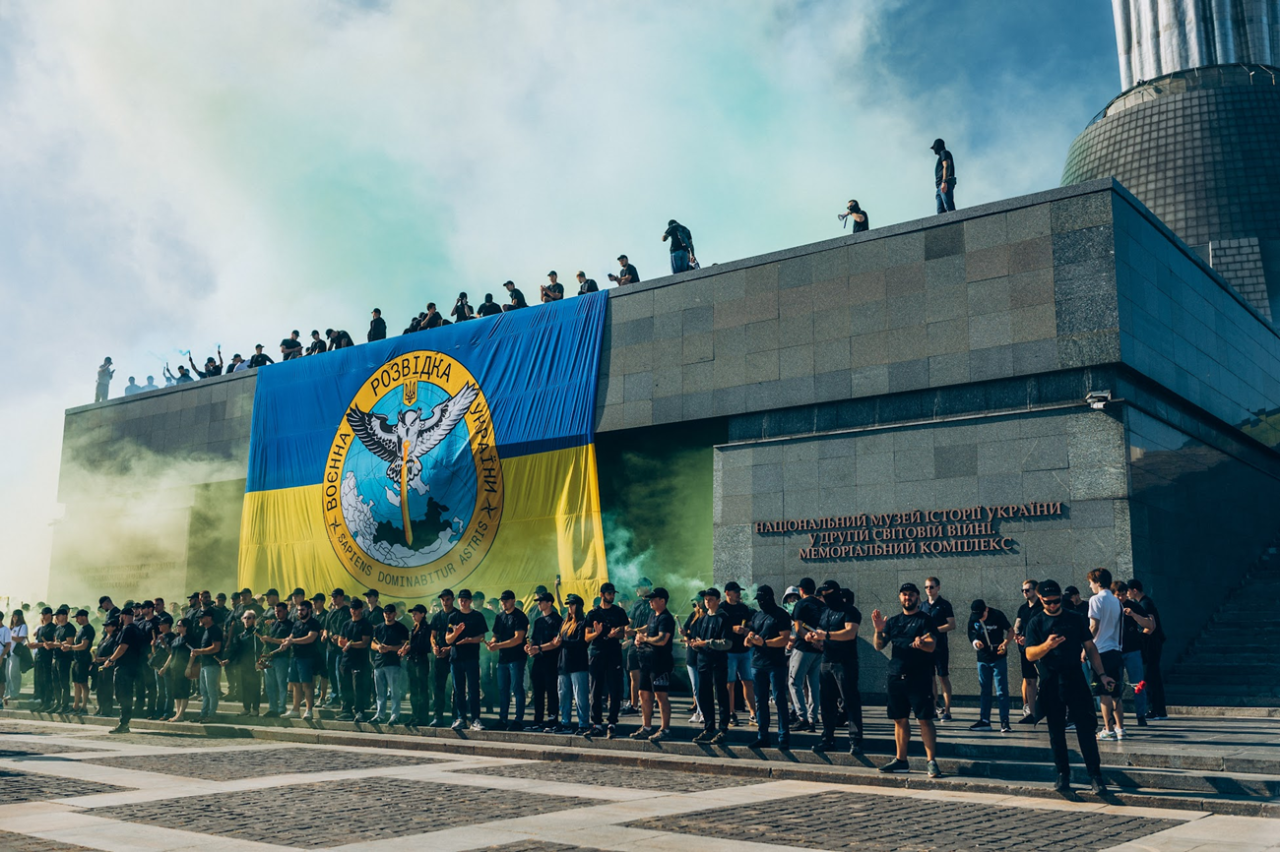 ГО Тінь зібрала тисячі українців для вшанування загиблих розвідників 3