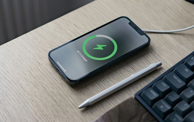 iOS 26 розряджає iPhone швидше, ніж зазвичай - причини 1