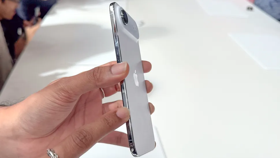 iPhone Air і Samsung Galaxy S25 Edge - порівняння телефонів 2