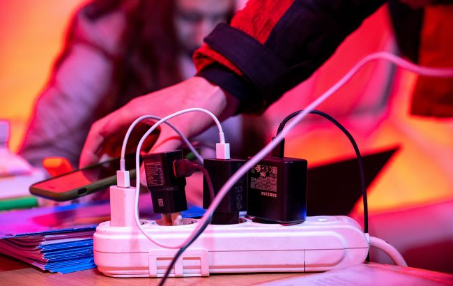 Коливання напруги в електромережах в Україні - чому відбувається та як вберегти техніку 1