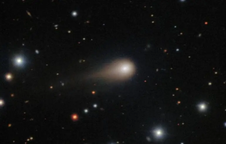 Комета 3I/ATLAS відрощує хвіст - вчені зробили знімки міжзоряної комети - фото 1