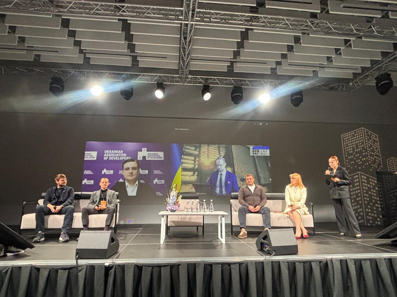 Компанія blago презентувала інновації у будівництві на форумі у Львові 1