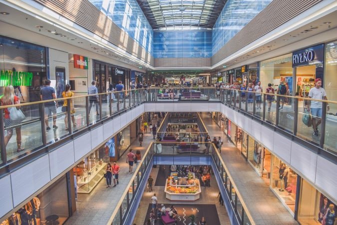 Менше простоїв: ТЦ скоротили час закриття через повітряні тривоги в серпні 1