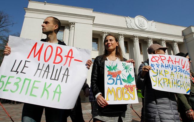 Мовні патрулі в Україні не будуть створювати - заява омбудсменки Олени Івановської 1