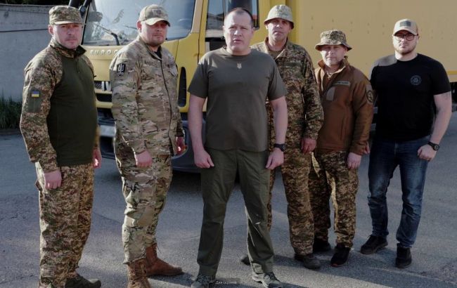 Палатний заявив, що Українська команда передала вантажівку бійцям батальйону Свобода 1