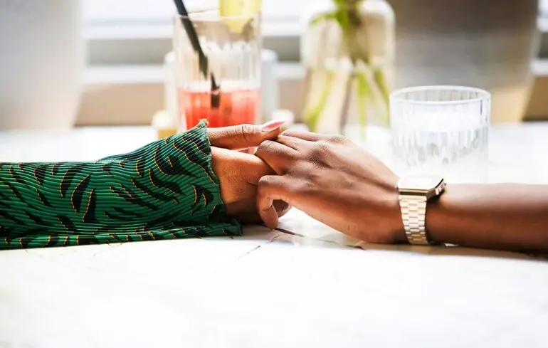 Подружні пари часто мають однакові психічні розлади — дослідження охопило 14,8 млн людей — новини науки 1