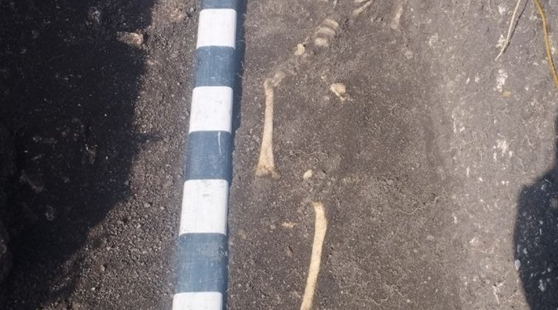 Поховання Давньої Русі - в Бакоті розкопали рештки дитини XIII століття - фото 5