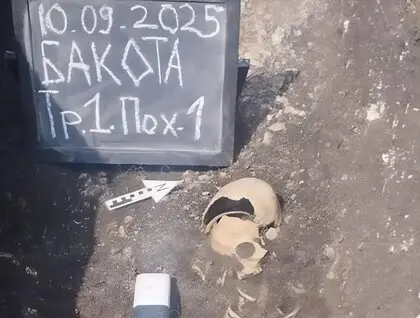 Поховання Давньої Русі - в Бакоті розкопали рештки дитини XIII століття - фото 1