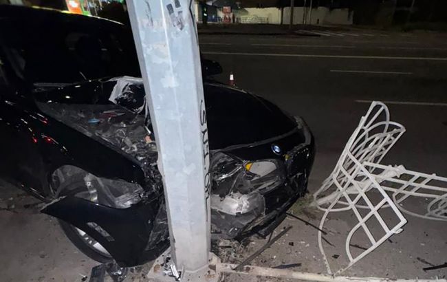 Поліція Києва затримала працівника автомийки, який викрав BMW і спричинив ДТП 1