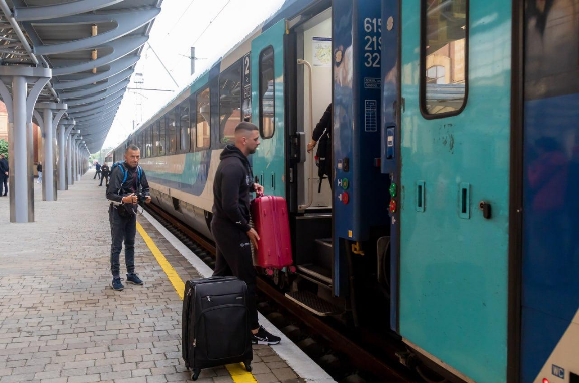 Поїзди УЗ з Ужгорода євроколією запустили в Братиславу, Будапешт і Відень - прямий рейс, розклад 2
