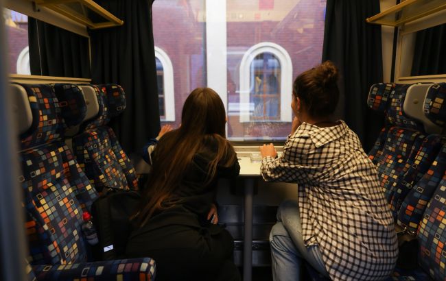 Поїзди УЗ з Ужгорода євроколією запустили в Братиславу, Будапешт і Відень - прямий рейс, розклад 1