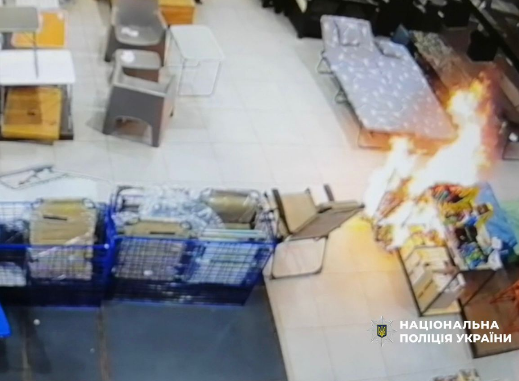Пожежу в гіпермаркеті Києва влаштував хлопчик 6 років - покарання батьків, фото, відео 3