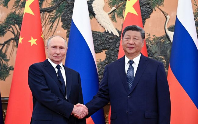 Путін відвідує парад у Пекіні 1