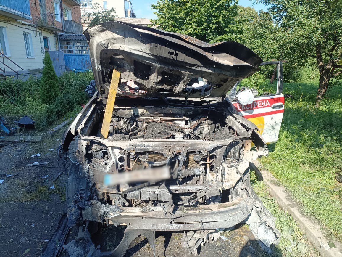 РФ на Сумщині атакувала медиків шістьма дронами: що відомо 1