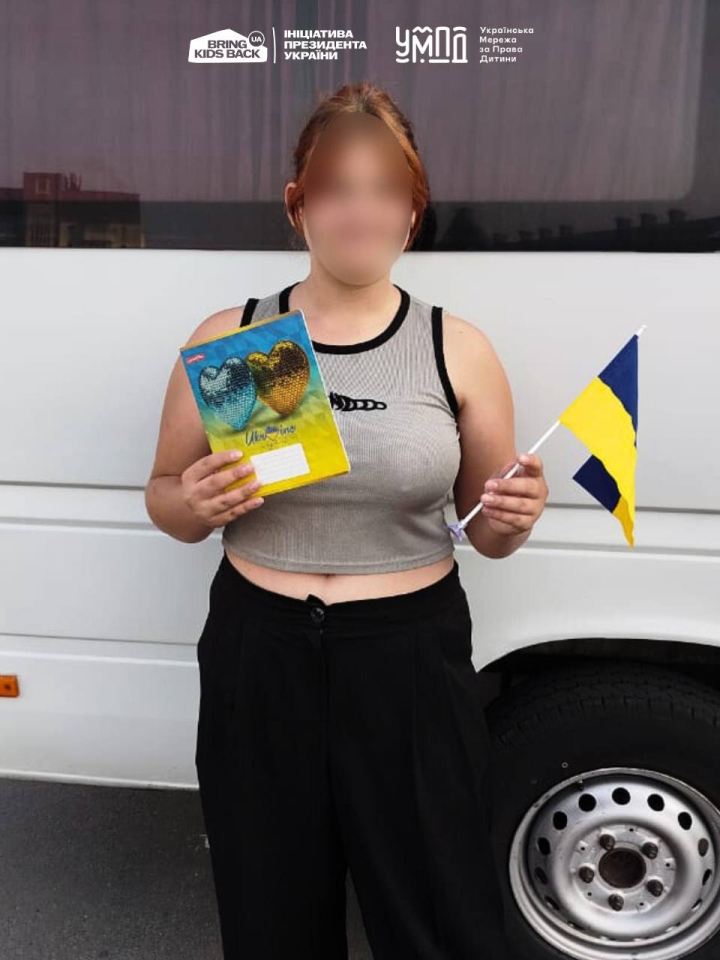 Росіяни погрожували інтернатом дівчинці в окупації, яку вдалось забрати 2