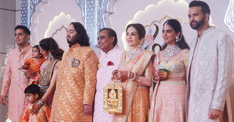 Що відомо про головного покупця російської нафти Мукеша Абмані 3