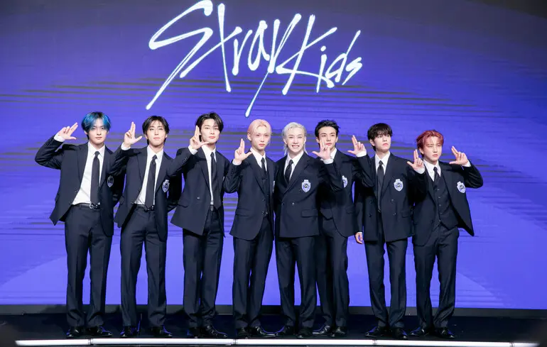 Stray Kids встановили новий рекорд — сьомий поспіль альбом гурту дебютував з першої позиції в рейтингу — новини музики 1