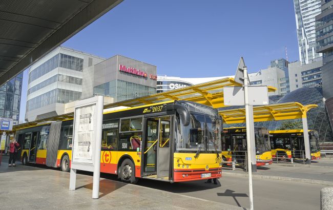 У Польщі чоловік ударив жінку, що захищала українку від образ 1