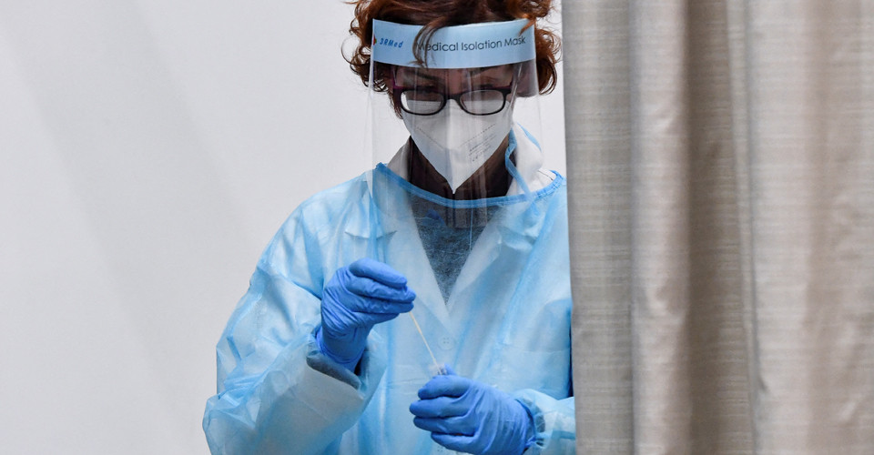 В Україні підтвердили випадки нових мутацій штаму Омікрон 1