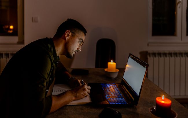 Відключення світла восени 2025 - українцям дали поради, як підготуватись 1