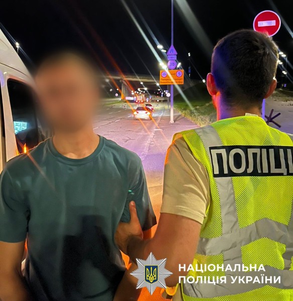 Військову обікрали в кав’ярні Києва - поліція затримала нападника 2