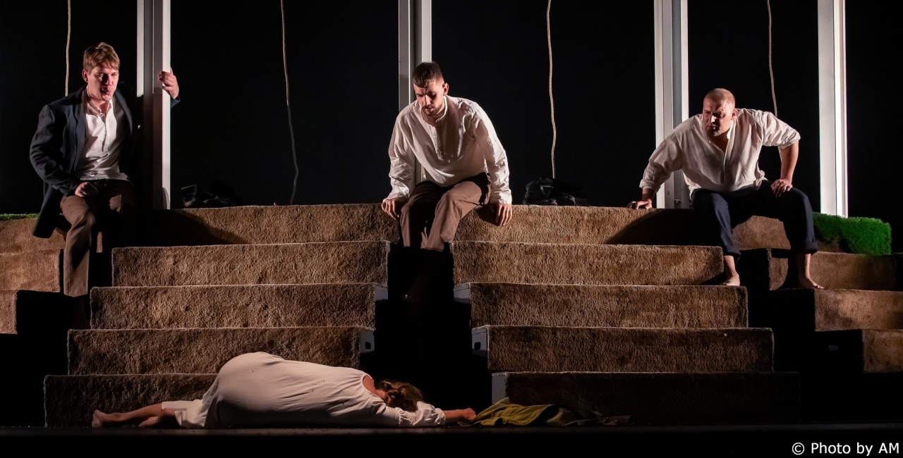 Вистава МАМИ у Рівному - у Рівному поставили виставу за книгою Марії Матіос про материнський біль 9