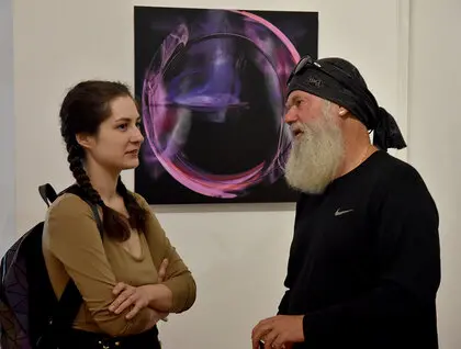 Виставка «Адаптація» у Софії Київській поєднала бронзові скульптури та цифрові образи - фото 12