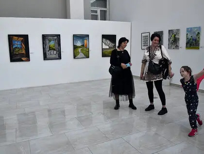 Виставка «Між світами» у Києві - музей Шевченка представив 187 робіт сучасних митців - фото 12