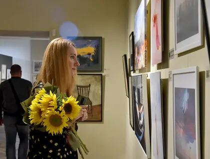 Виставка «Між світами» у Києві - музей Шевченка представив 187 робіт сучасних митців - фото 8