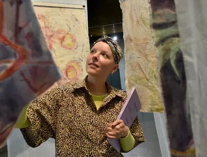 Виставка Віднайдене у втратах у Києві - 22 мисткині представили роботи - фото 17