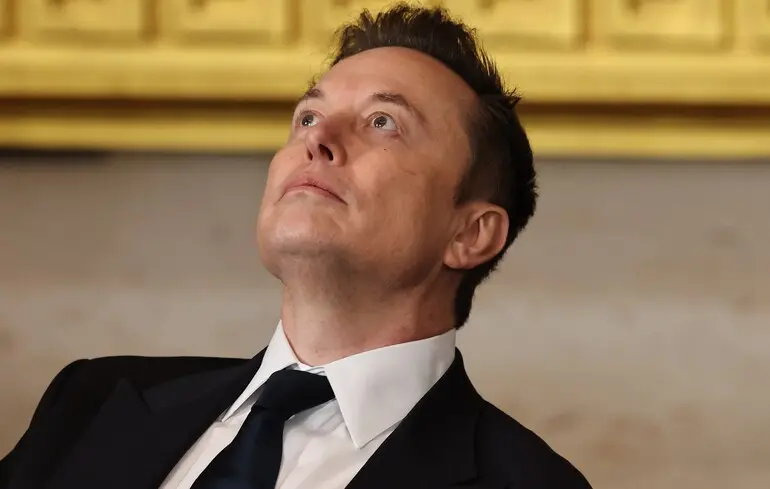 xAI звільняє кілька сотень співробітників - Маск збирає нову команду для навчання чат-бота Grok - новини технологій 1