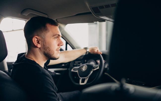 За відмову обслуговувати пасажира українською мовою водія можуть покарати штрафом - яка сума 1